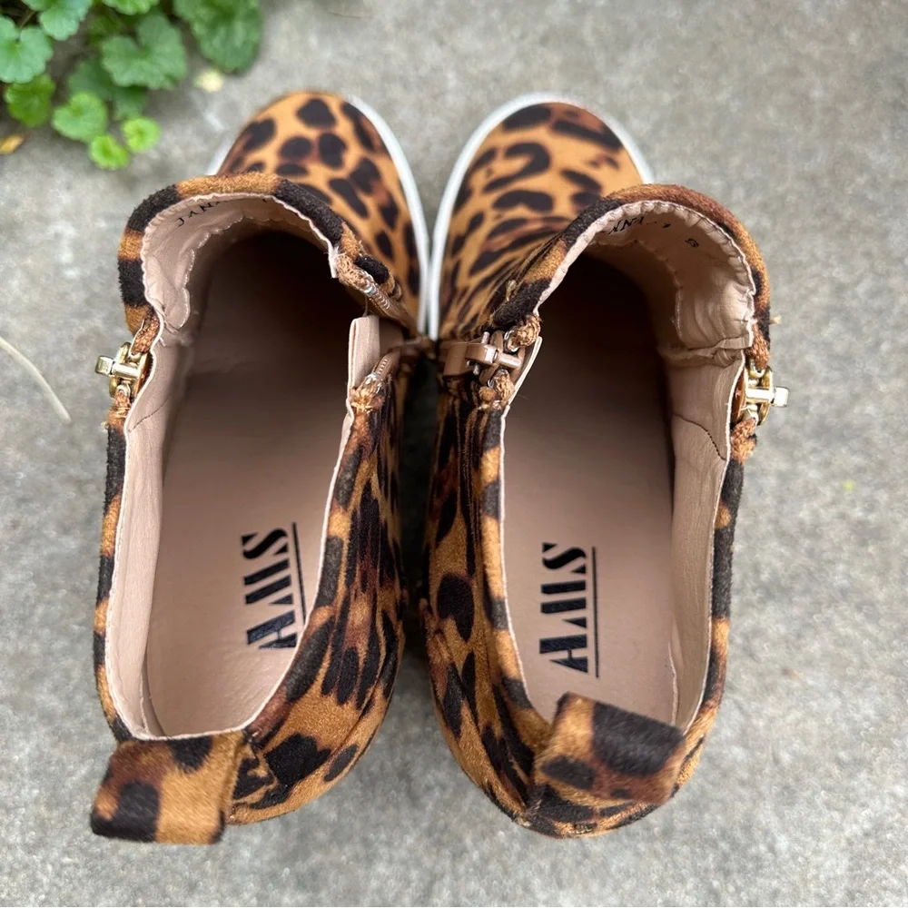 JANNA Leopard print Wedge high tops size 6 NWOT - Picture 5 of 11